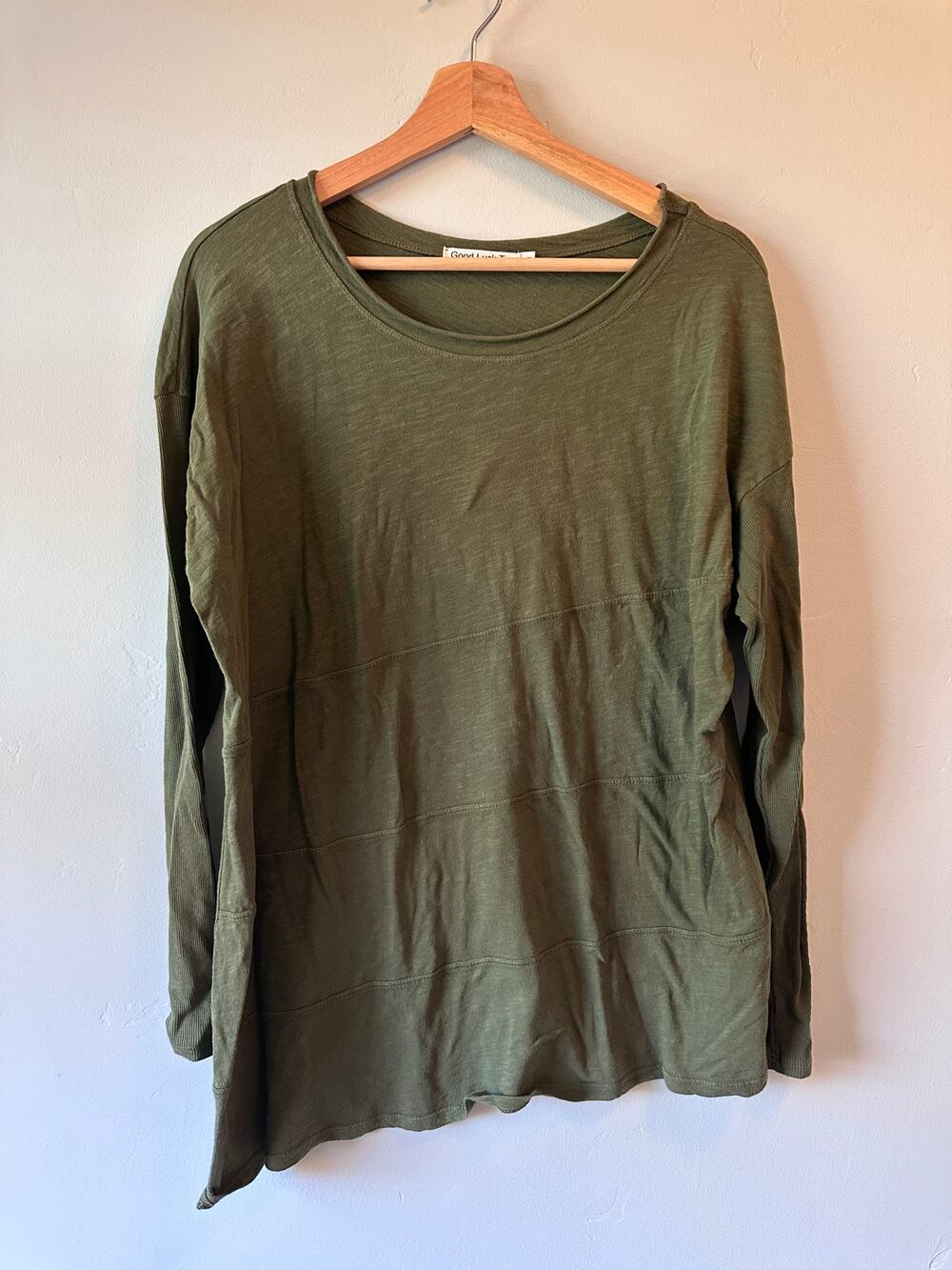 Good Luck Tee Long Sleeve Asymmetrical Green Top MEDIUM